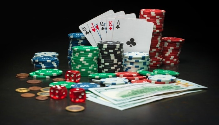 Bí Mật Làm Giàu Từ Casino - Cơ Hội Rủi Ro Tiềm Ẩn