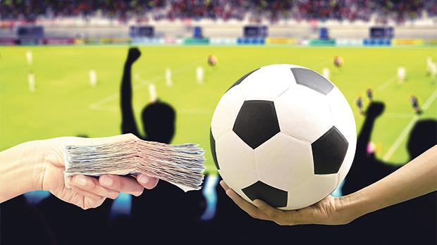 Đá Phạt Là Gì - Bí Mật và Nghệ Thuật Sau Những Cú Sút Phạt